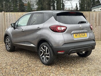 Used Renault Captur 2019 for sale - 77792296: Photo