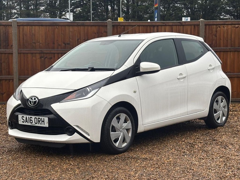 Used Toyota AYGO 2016 for sale - 76558637: Photo 1