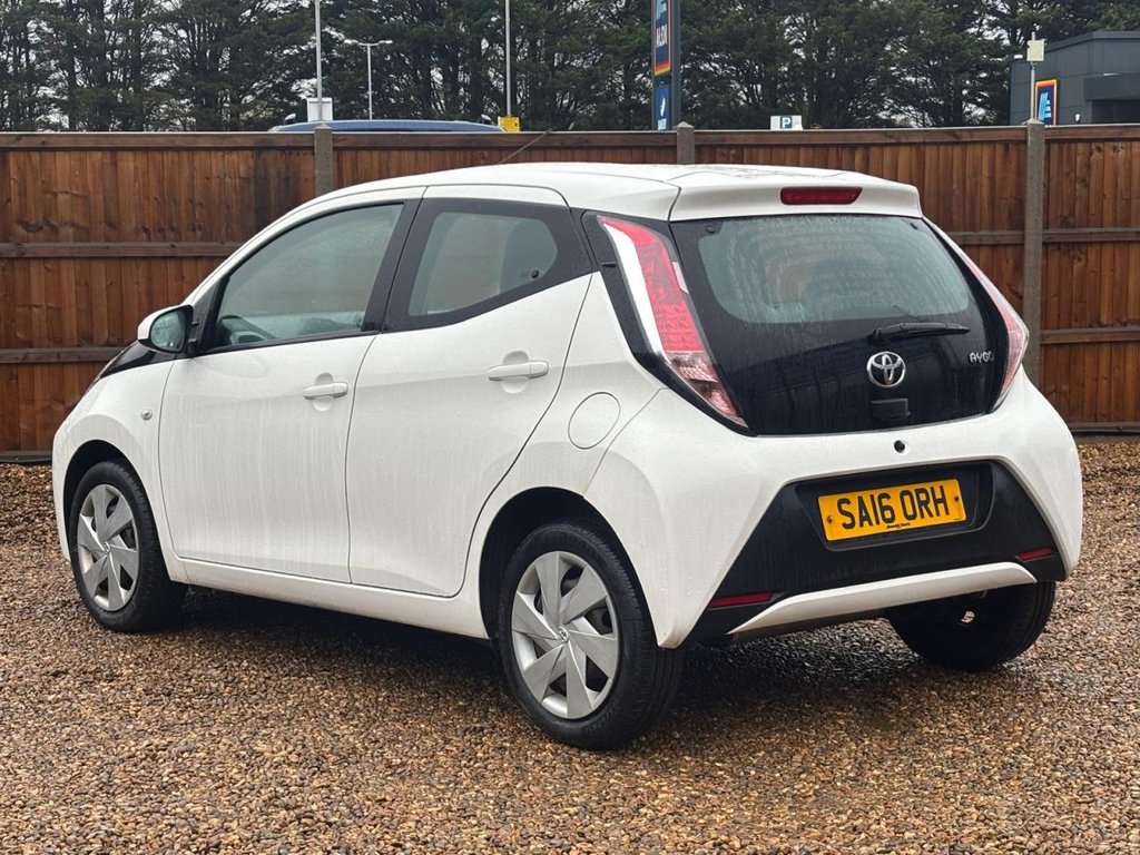 Used Toyota AYGO 2016 for sale - 76558637: Photo 3