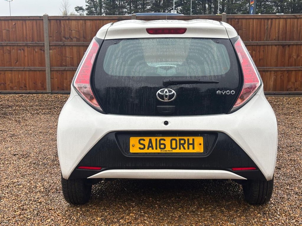 Used Toyota AYGO 2016 for sale - 76558637: Photo 4