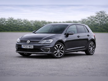 Used Volkswagen Golf 2020 for sale - 78241171: Photo