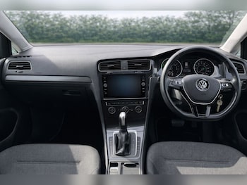 Used Volkswagen Golf 2020 for sale - 78241171: Photo