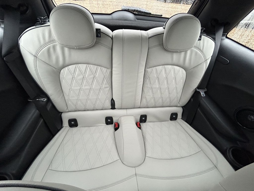 Used MINI Electric Hatch 2023 for sale - 77680495: Photo 11