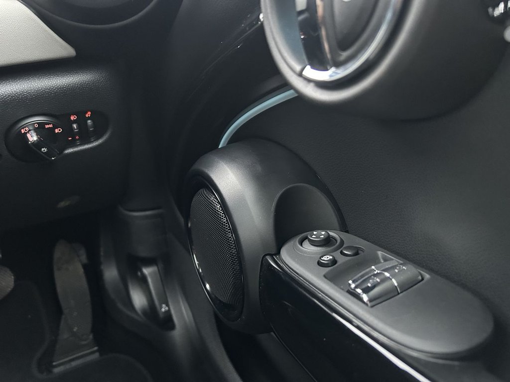 Used MINI Electric Hatch 2023 for sale - 77680495: Photo 16