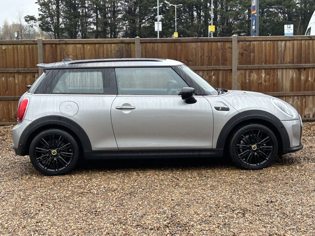 Used MINI Electric Hatch 2023 for sale - 77680495: Photo 6