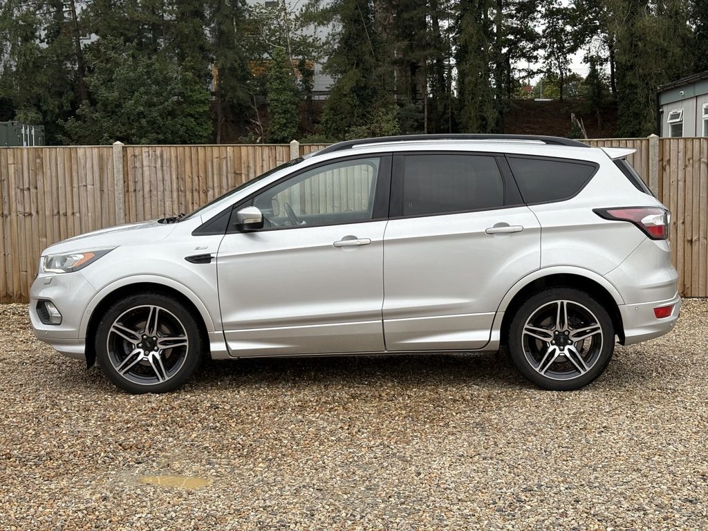 Used Ford Kuga 2016 for sale - 75986511: Photo 2