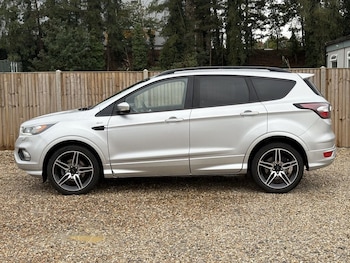 Used Ford Kuga 2016 for sale - 75986511: Photo 2