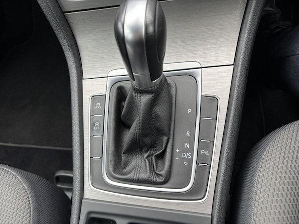 Used Volkswagen Golf 2016 for sale - 76080617: Photo 18