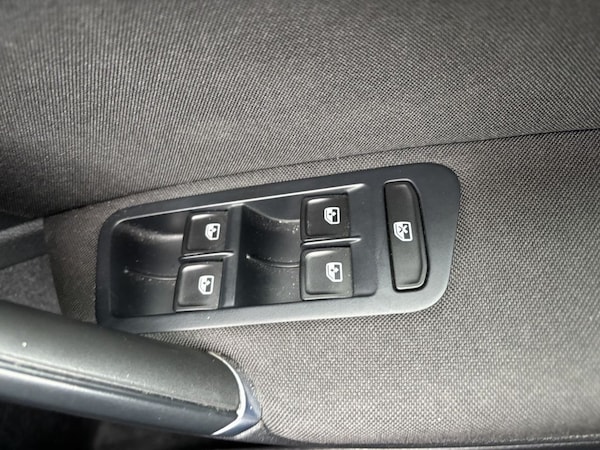 Used Volkswagen Golf 2016 for sale - 76080617: Photo 19