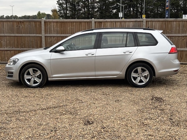 Used Volkswagen Golf 2016 for sale - 76080617: Photo 2