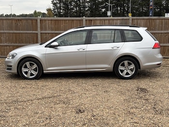 Used Volkswagen Golf 2016 for sale - 76080617: Photo 2