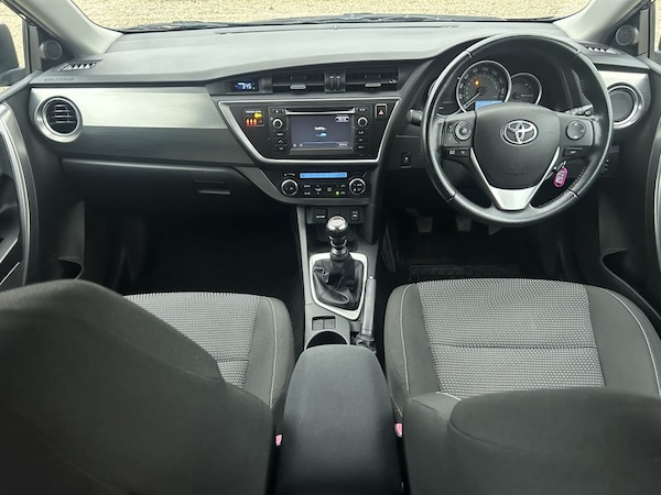 Used Toyota Auris 2014 for sale - 76303509: Photo 10