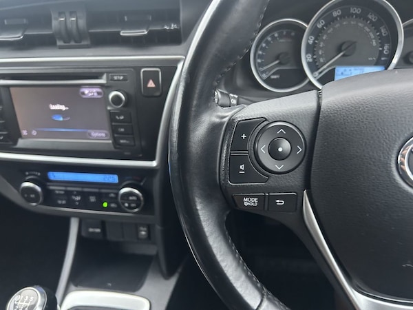 Used Toyota Auris 2014 for sale - 76303509: Photo 13