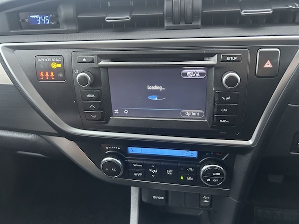 Used Toyota Auris 2014 for sale - 76303509: Photo 17