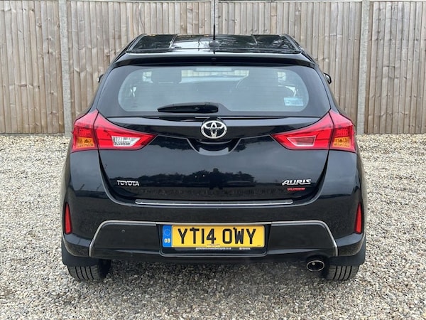 Used Toyota Auris 2014 for sale - 76303509: Photo 4