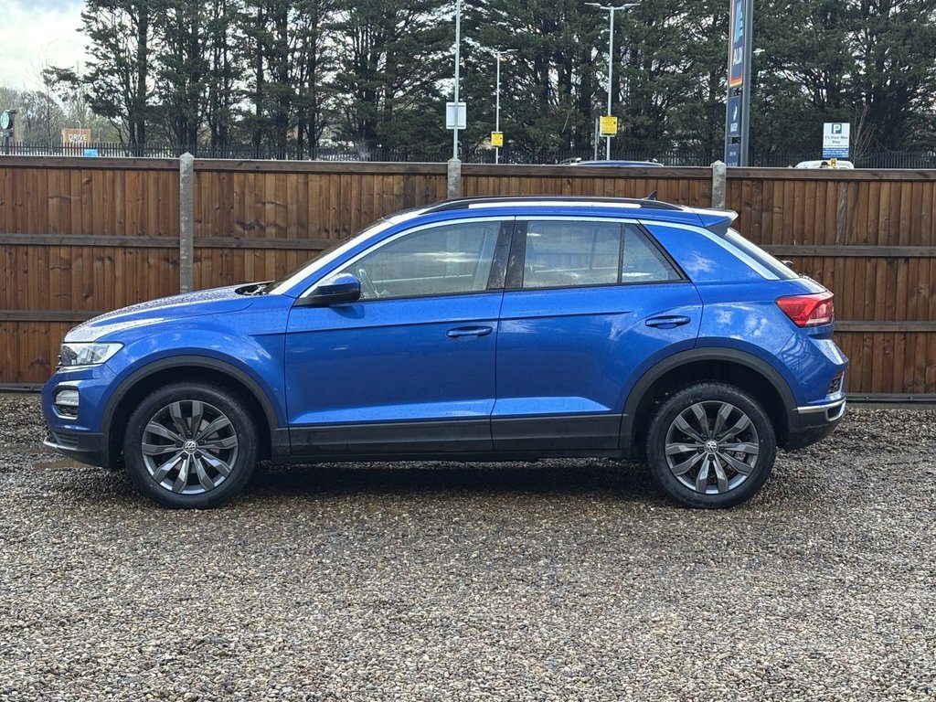 Used Volkswagen T-Roc 2019 for sale - 76686014: Photo 2