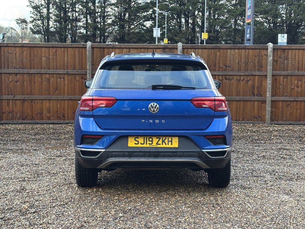 Used Volkswagen T-Roc 2019 for sale - 76686014: Photo 4