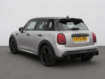 Used MINI Hatch 2023 for sale - 78401110: Photo