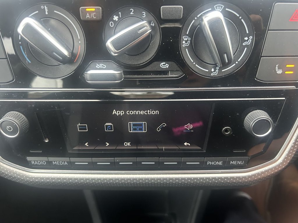 Used Volkswagen up! 2018 for sale - 76210083: Photo 19