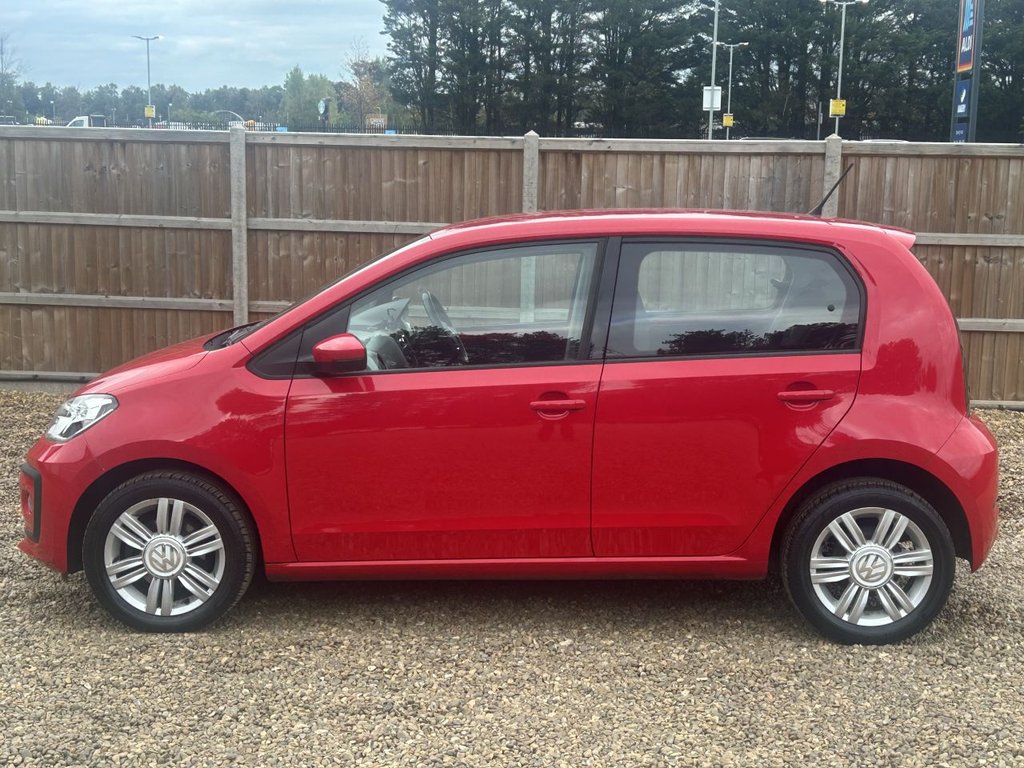 Used Volkswagen up! 2018 for sale - 76210083: Photo 2