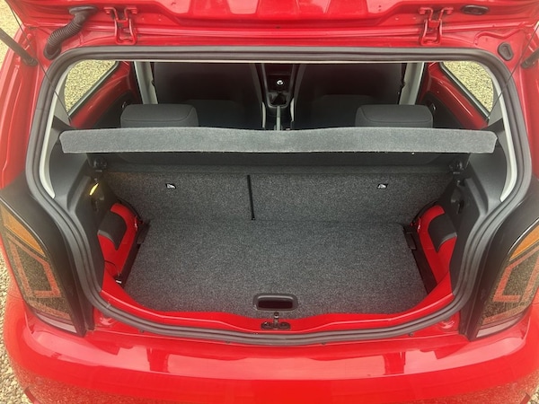 Used Volkswagen up! 2018 for sale - 76210083: Photo 9