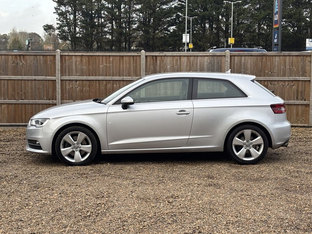 Used Audi A3 2013 for sale - 76546623: Photo 2