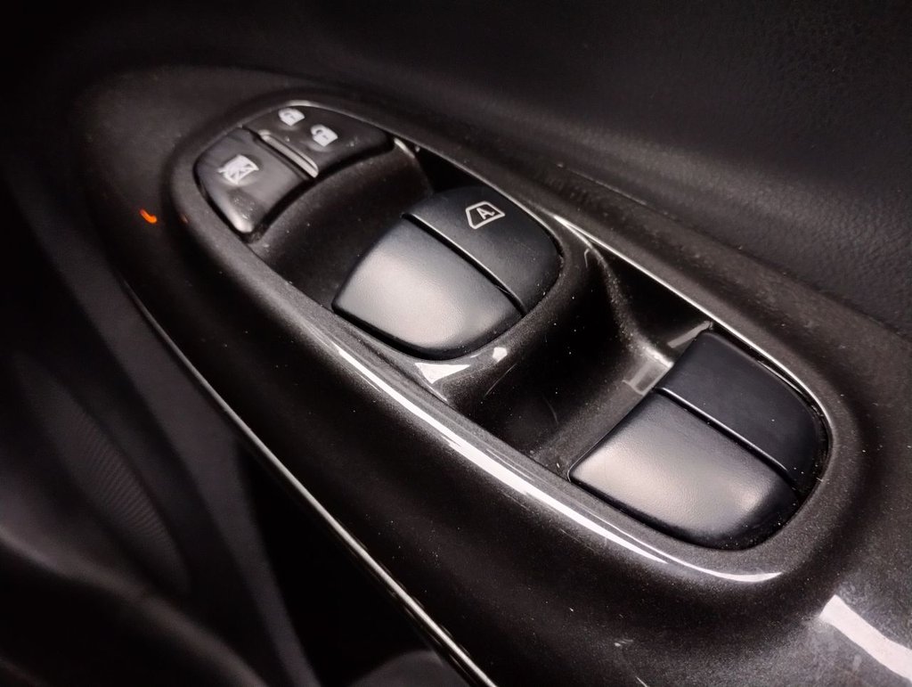 Used Nissan Juke 2015 for sale - 77211926: Photo 24