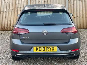 Used Volkswagen Golf 2019 for sale - 74015360: Photo