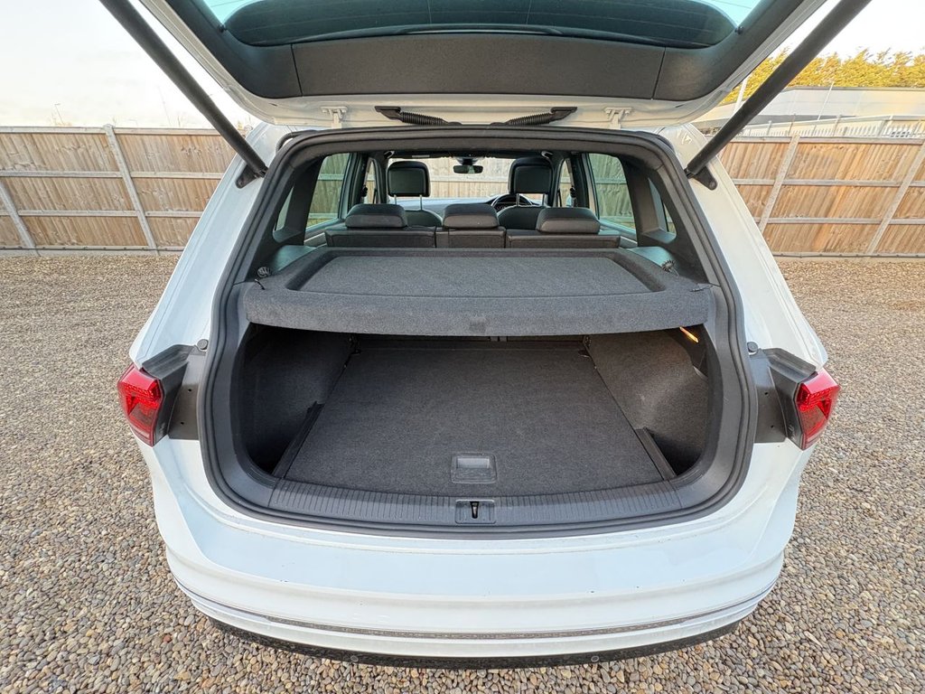 Used Volkswagen Tiguan 2019 for sale - 76900893: Photo 11