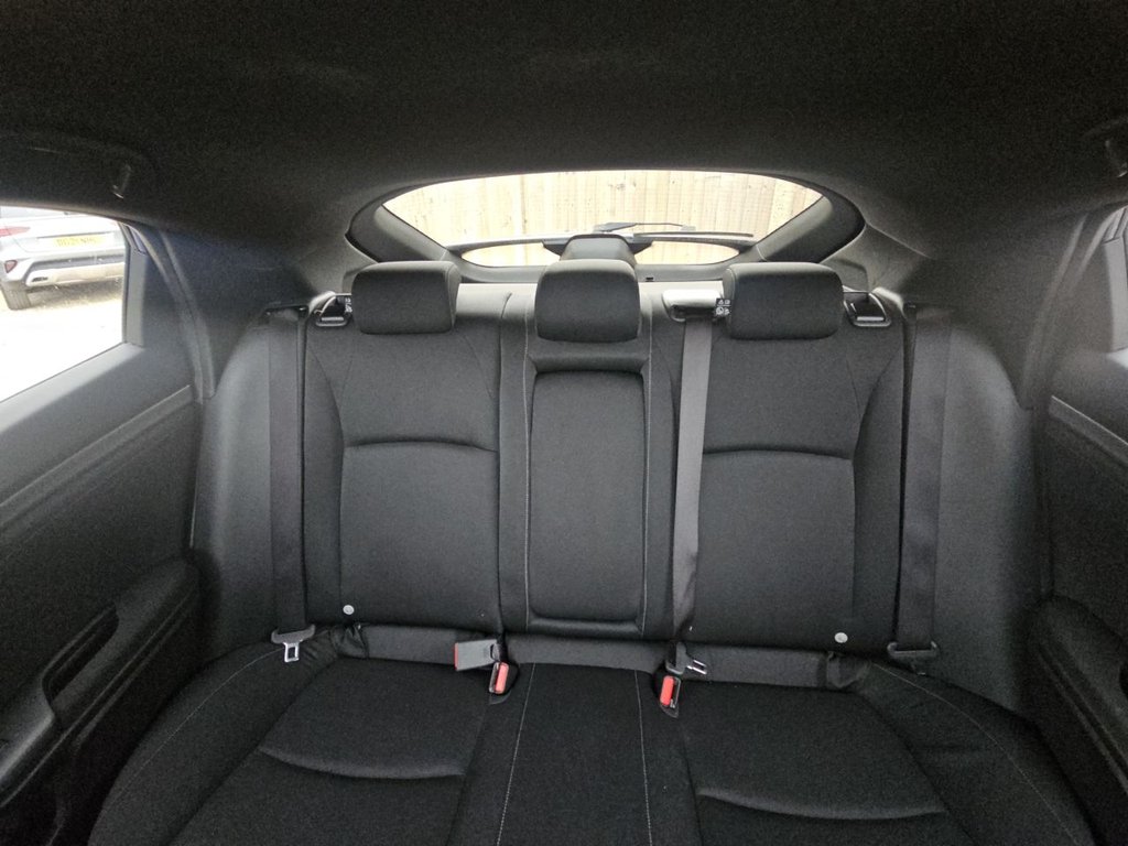 Used Honda Civic 2018 for sale - 78043935: Photo 11