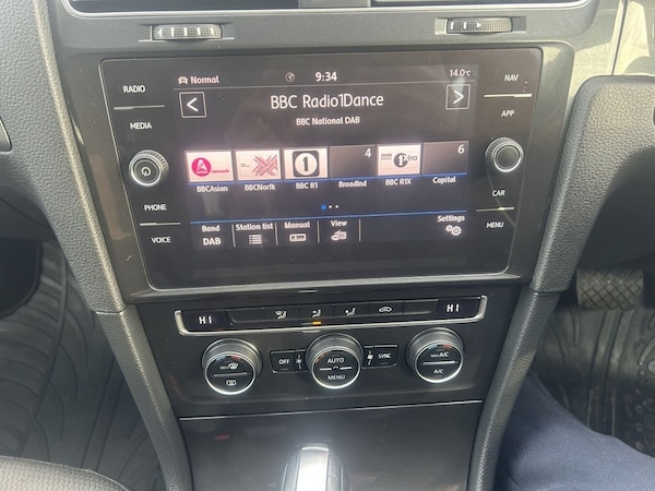 Used Volkswagen Golf 2020 for sale - 76132075: Photo 17