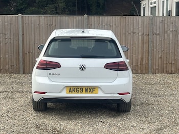 Used Volkswagen Golf 2020 for sale - 76132075: Photo 4