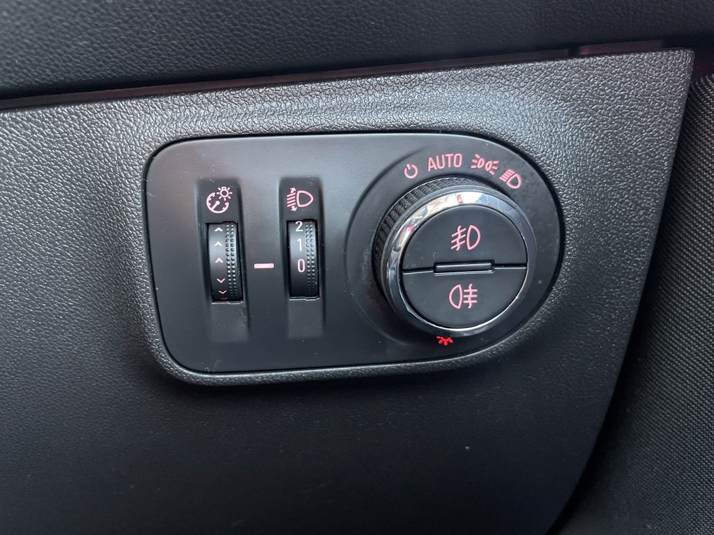 Used Vauxhall Corsa 2017 for sale - 76118423: Photo 19