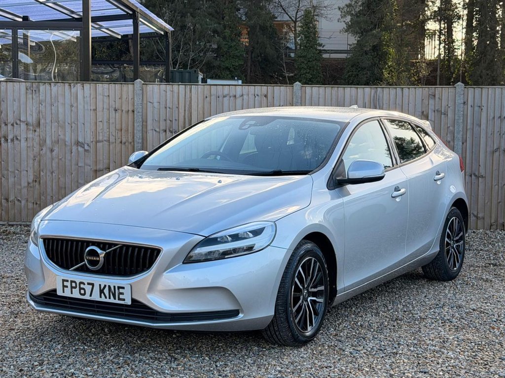 Used Volvo V40 2017 for sale - 76604450: Photo 1