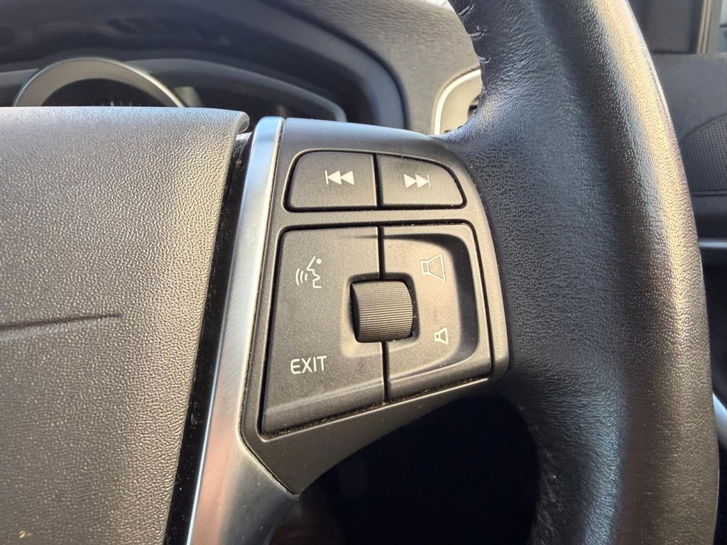 Used Volvo V40 2017 for sale - 76604450: Photo 14