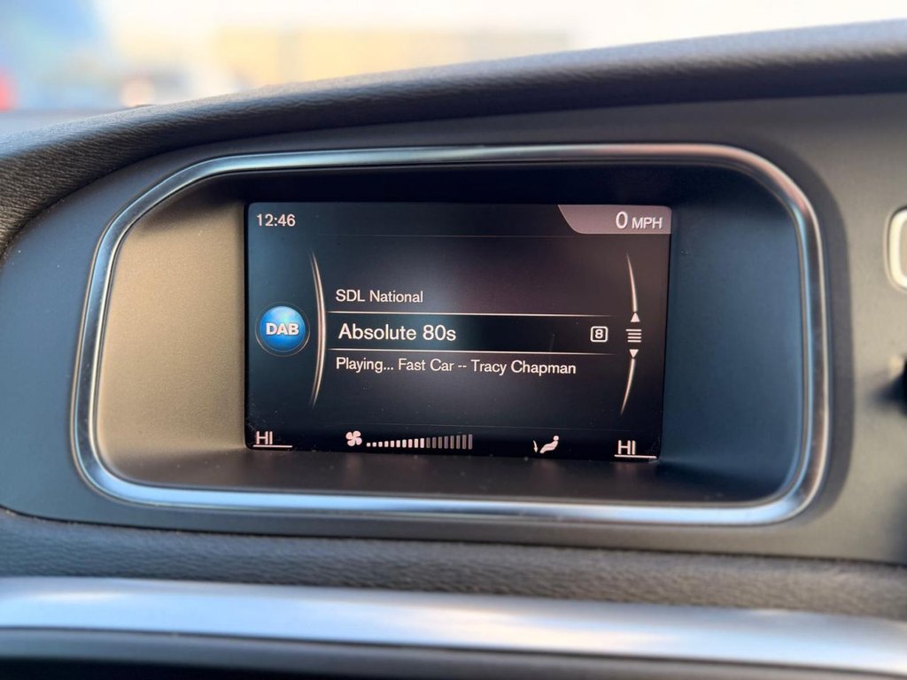 Used Volvo V40 2017 for sale - 76604450: Photo 17