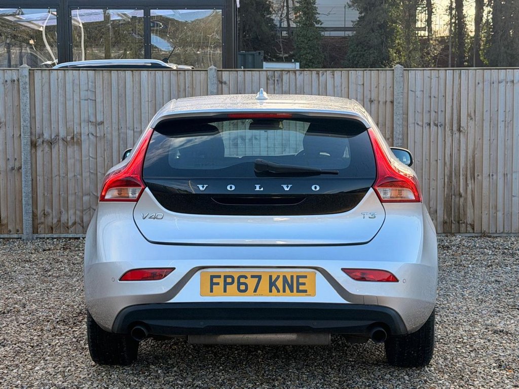 Used Volvo V40 2017 for sale - 76604450: Photo 4