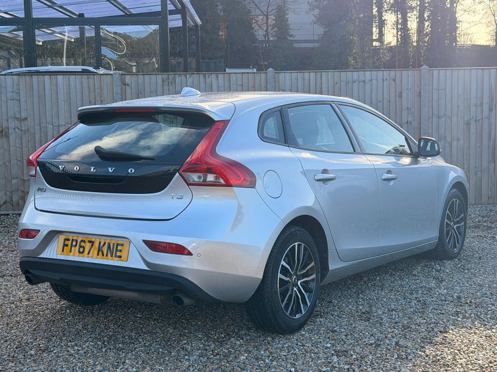 Used Volvo V40 2017 for sale - 76604450: Photo 5
