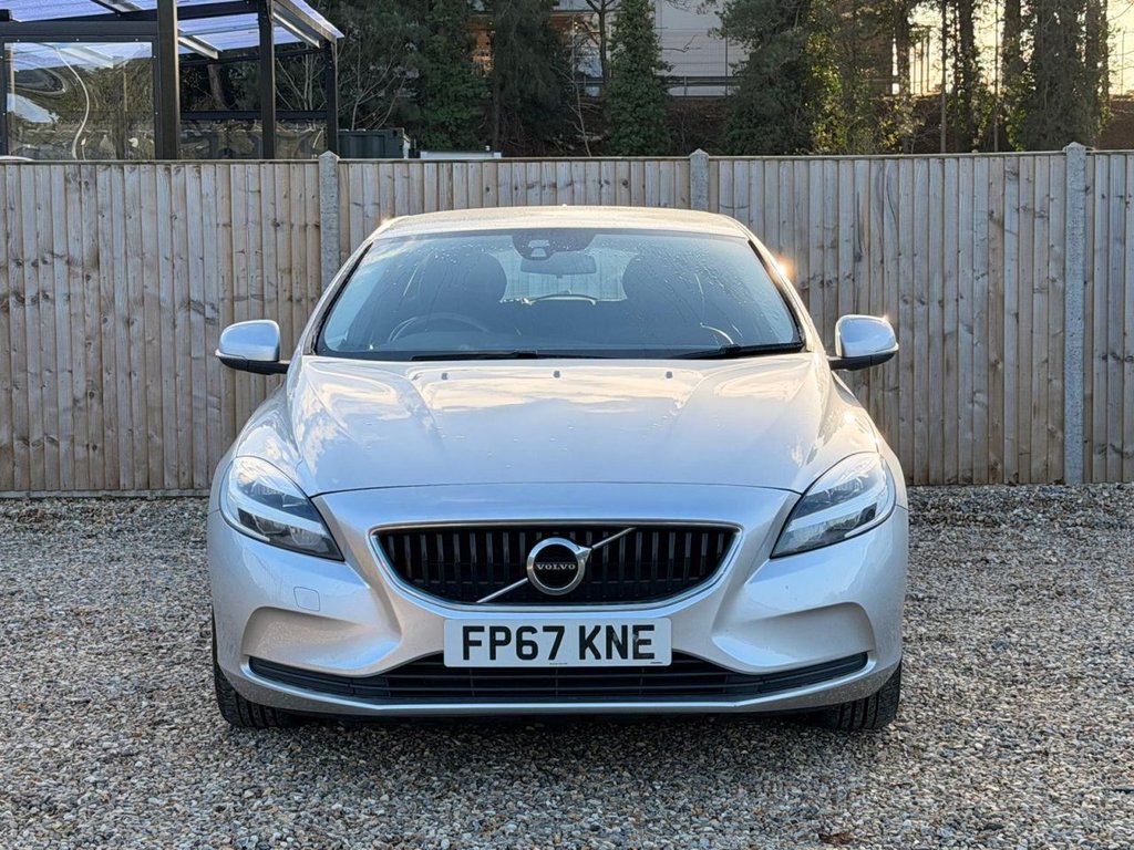 Used Volvo V40 2017 for sale - 76604450: Photo 8