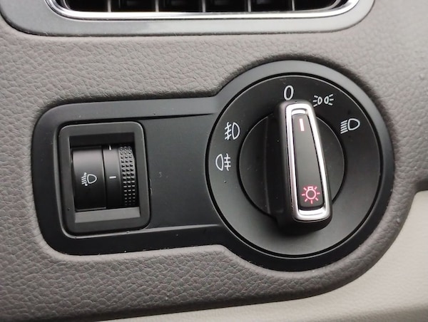 Used Volkswagen Polo 2015 for sale - 76162734: Photo 18