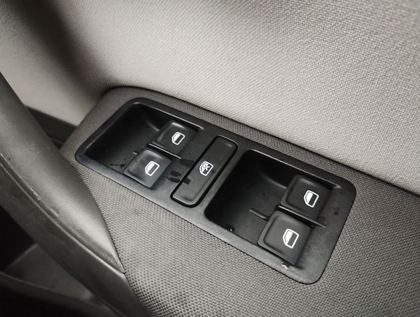 Used Volkswagen Polo 2015 for sale - 76162734: Photo 19