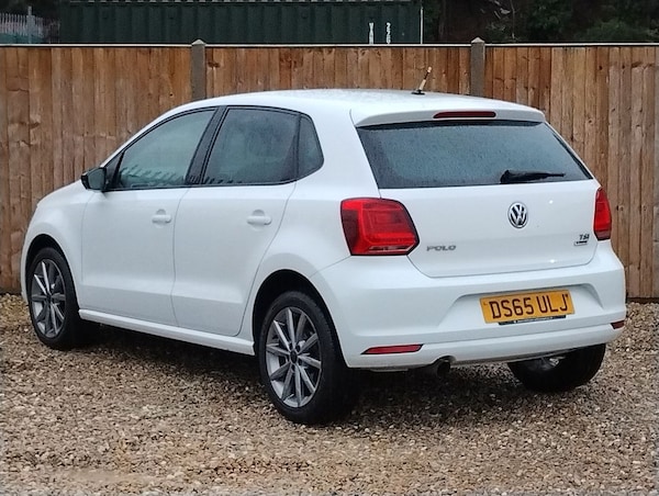 Used Volkswagen Polo 2015 for sale - 76162734: Photo 3