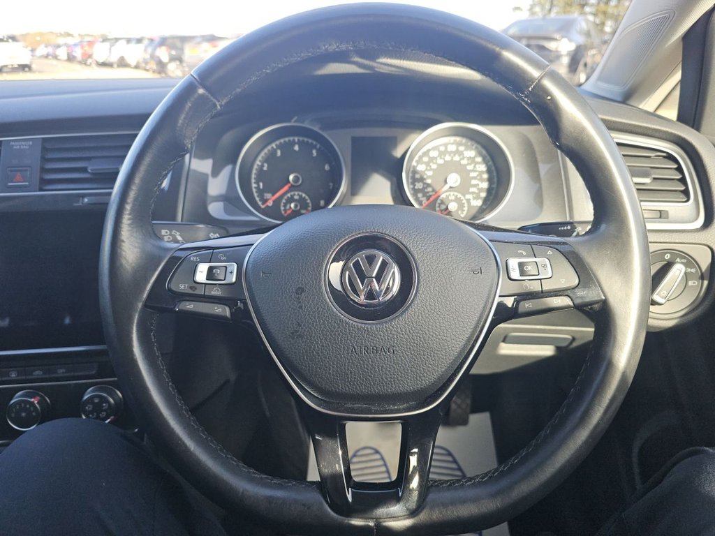 Used Volkswagen Golf 2018 for sale - 77976599: Photo 12