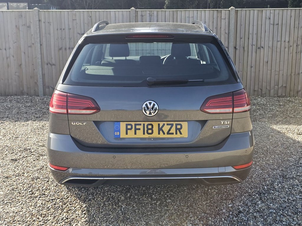 Used Volkswagen Golf 2018 for sale - 77976599: Photo 4