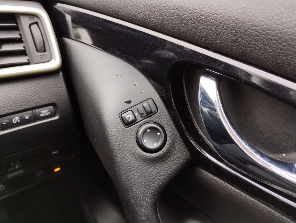 Used Nissan Qashqai 2016 for sale - 77341380: Photo 22