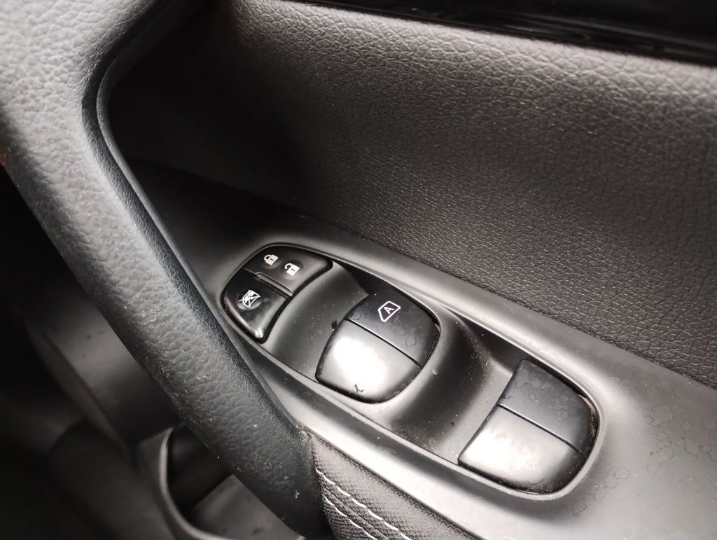 Used Nissan Qashqai 2016 for sale - 77341380: Photo 23