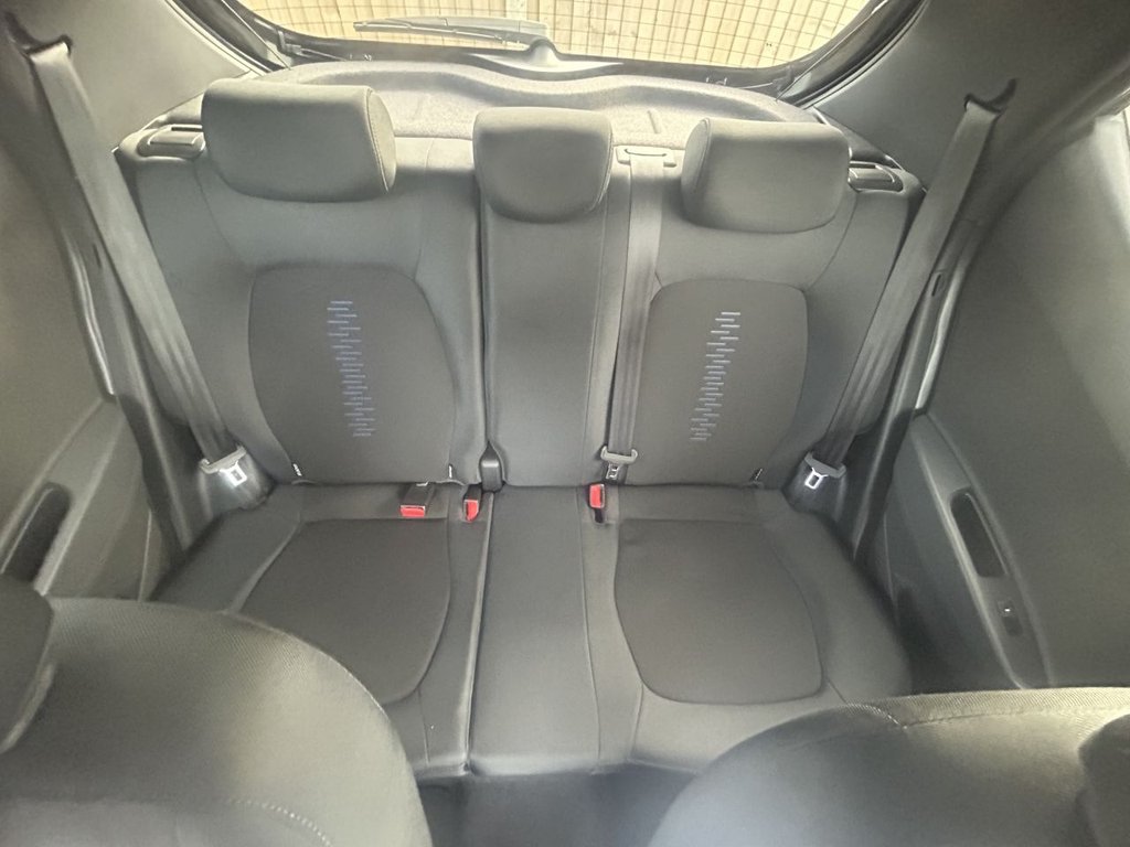 Used Hyundai i10 2019 for sale - 76147356: Photo 10