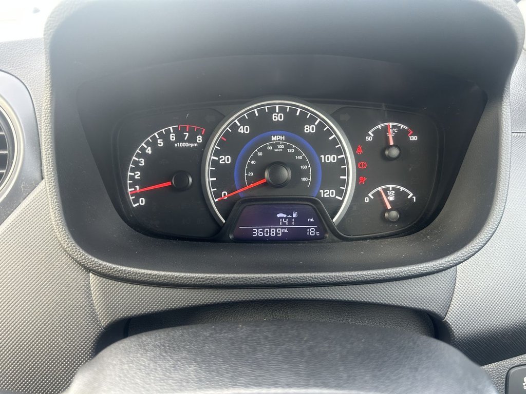 Used Hyundai i10 2019 for sale - 76147356: Photo 11