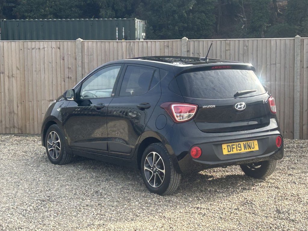 Used Hyundai i10 2019 for sale - 76147356: Photo 3