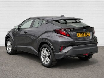 Used Toyota C-HR 2023 for sale - 78330446: Photo